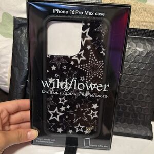 Star girl wildflower IPHONE 16 pro max Black Phone Case